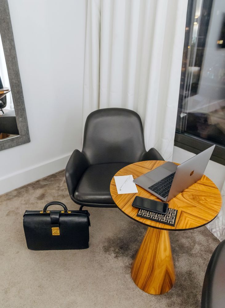 Le Parisis Hotel - Guest Room